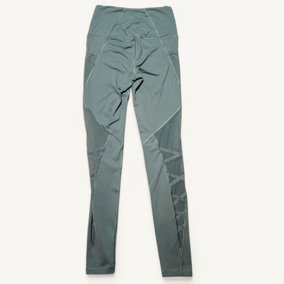 Victoria’s Secret Knockout Tight Leggings – Size Small – Sage Green - Picture 4 of 8